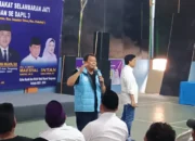 Sapa Warga Kosambi, Maesyal Rasyid dan Masyarakat Larut dalam Suasana Politik Gembira