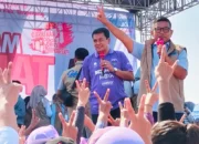 Senam Sehat Bareng Warga Kresek, Maesyal-Intan Bakal Berantas Pungli Tenaga Kerja dan Angkat Honorer Jadi PPPK