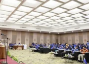 KORPRI Kabupaten Tangerang Berikan Kadeudeuh kepada ASN yang Memasuki Purna Bhakti Usai Raker