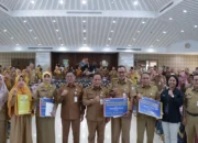 Pemkot Tangerang Serahkan SK Pensiun kepada 94 Pegawai yang Akan Memasuki Masa Purna Tugas