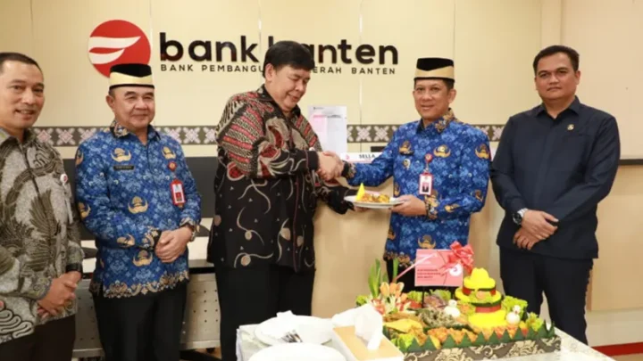 Pj Bupati Resmikan KCP Bank Banten, Tingkatkan Pelayanan Perbankan Wilayah Kabupaten Tangerang