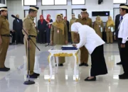 Pj Bupati Lantik 60 ASN untuk Meningkatkan Profesionalisme dan Transparansi di Pemkab Tangerang