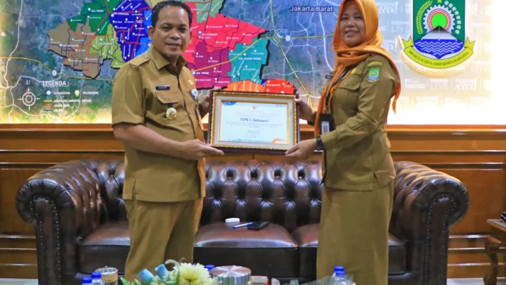 Diapresiasi Pj Walikota! SDN Sukasari 4 Kota Tangerang Terima Penghargaan PISA Kategori Pratama 2024