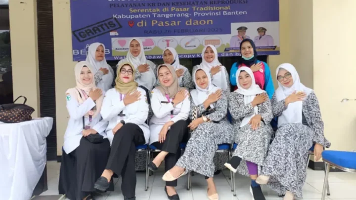 Pelayanan KB Serentak di Pasar Daon: Akses Mudah, Keluarga Sehat, dan Sejahtera