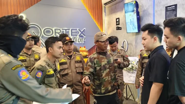 Satpol PP Tindak Tegas Pelanggar Jam Operasional Usaha selama Bulan Ramadan 2025