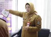 Pastikan Hak Pekerja Terpenuhi, Wabup Intan Tinjau Kesiapan Posko THR Lebaran, Beroperasi Senin-Jumat, pukul 08.00-15.00 WIB