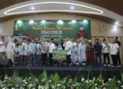 Wali Kota Tangerang Ngabuburit Bareng Komunitas Otomotif ID42NER dan Santuni 1000 Anak Yatim
