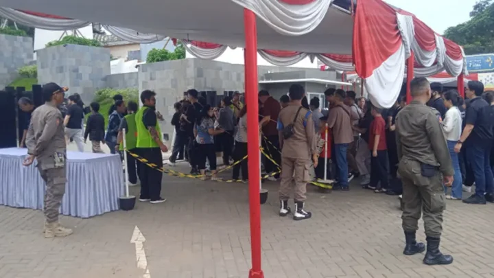 68 Personel Satpol PP Kabupaten Tangerang Disiagakan untuk Amankan Ibadah Jumat Agung 2025