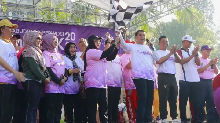 Senam Tangerang Gemilang dan Jalan Sehat Bersama Berlangsung Meriah, Bupati Maesyal: Ini Fondasi Sosial Kita