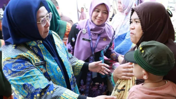 Wabup Intan Canangkan Gerakan Ibu Hamil ‘Gerebek Posyandu’ di Tangerang, Libatkan 2.352 Posyandu dan Swasta
