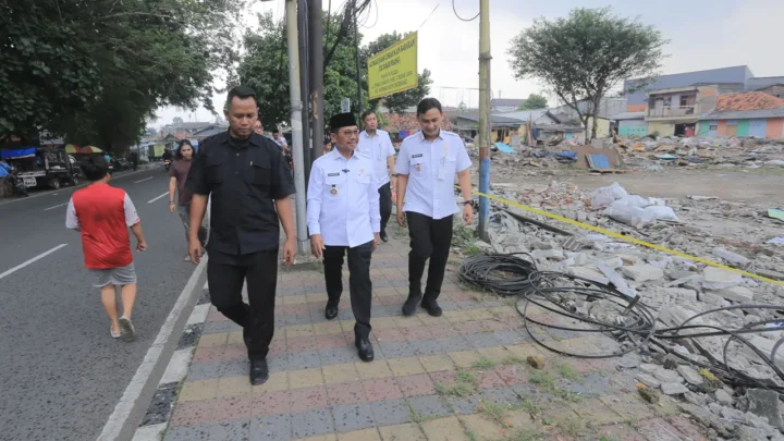 Jadi Paru-Paru Kota Baru! Wali Kota Sachrudin Sambangi Pasar Pisang ‘Berbuah’ Taman di Kawasan Babakan