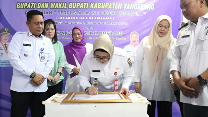 Wabup Intan Resmikan Perpustakaan Modern Gembala di Curug Sangereng, Genjot Budaya Literasi di Kabupaten Tangerang