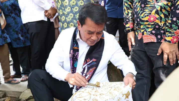 Festival Batik Tangerang Kembali Digelar di Kemuning Legok, Bupati: “Produksi Batik di Sini Harus Terus Berkembang”