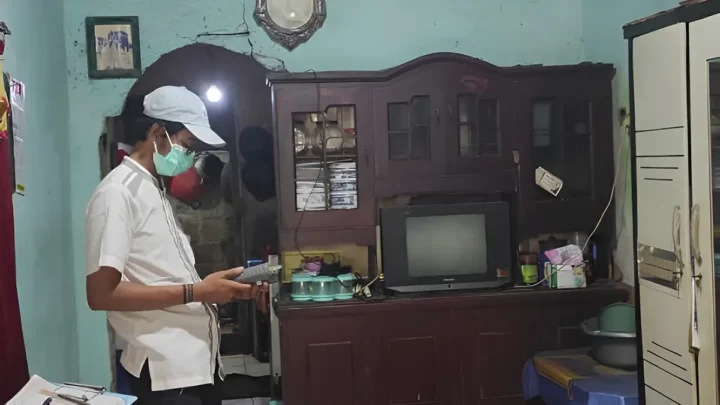 Puskesmas Kedaung Barat Temukan Potensi Risiko Kesehatan dari Kualitas Udara dalam Ruang di Desa Lebak Wangi