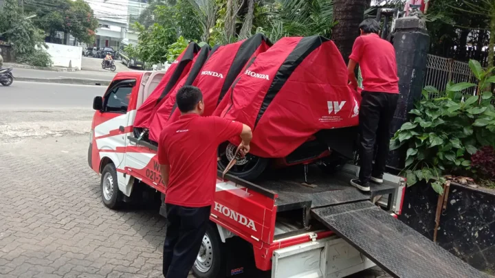 Dealer WARI Bikin Tenang, Motor Honda Diantar Aman Pakai ‘Deliver with Care’