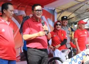 Wakil Wali Kota Tangerang Ramaikan Jalan Santai Gebyar Kemerdekaan di Kecamatan Periuk