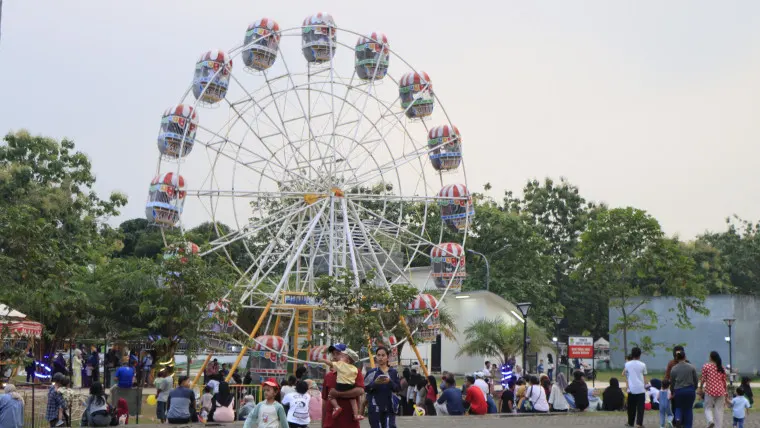Alun-Alun Tigaraksa