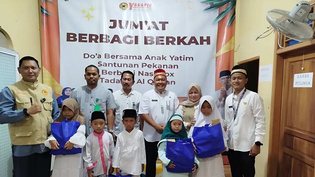 Dinas Perikanan Salurkan Produk Olahan Ikan ke Yayasan Balaraja Peduli Indonesia Raya (Yabapir)