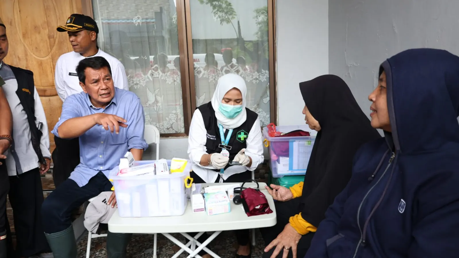 Puting Beliung Terjang Taman Adiyasa, Bupati Pastikan 103 Rumah Warga Segera Diperbaiki